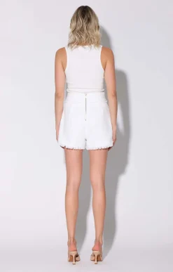 Carley Short, Bliss Tweed><noscript><img width=