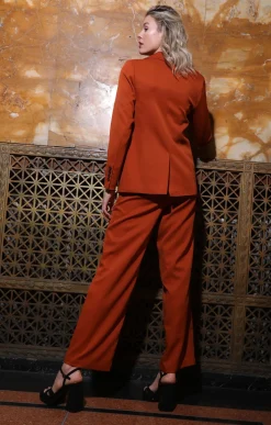 Felix Blazer, Cinnamon><noscript><img width=