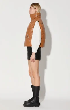 Landon Vest, Camel-Puffer Leather><noscript><img width=