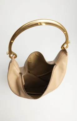 Luna Hobo, Latte><noscript><img width=